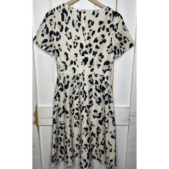 Lafayette 148 New York Amanda Silk Animal Print Short Sleeve Flare Dress Size 2 - Picture 3 of 8